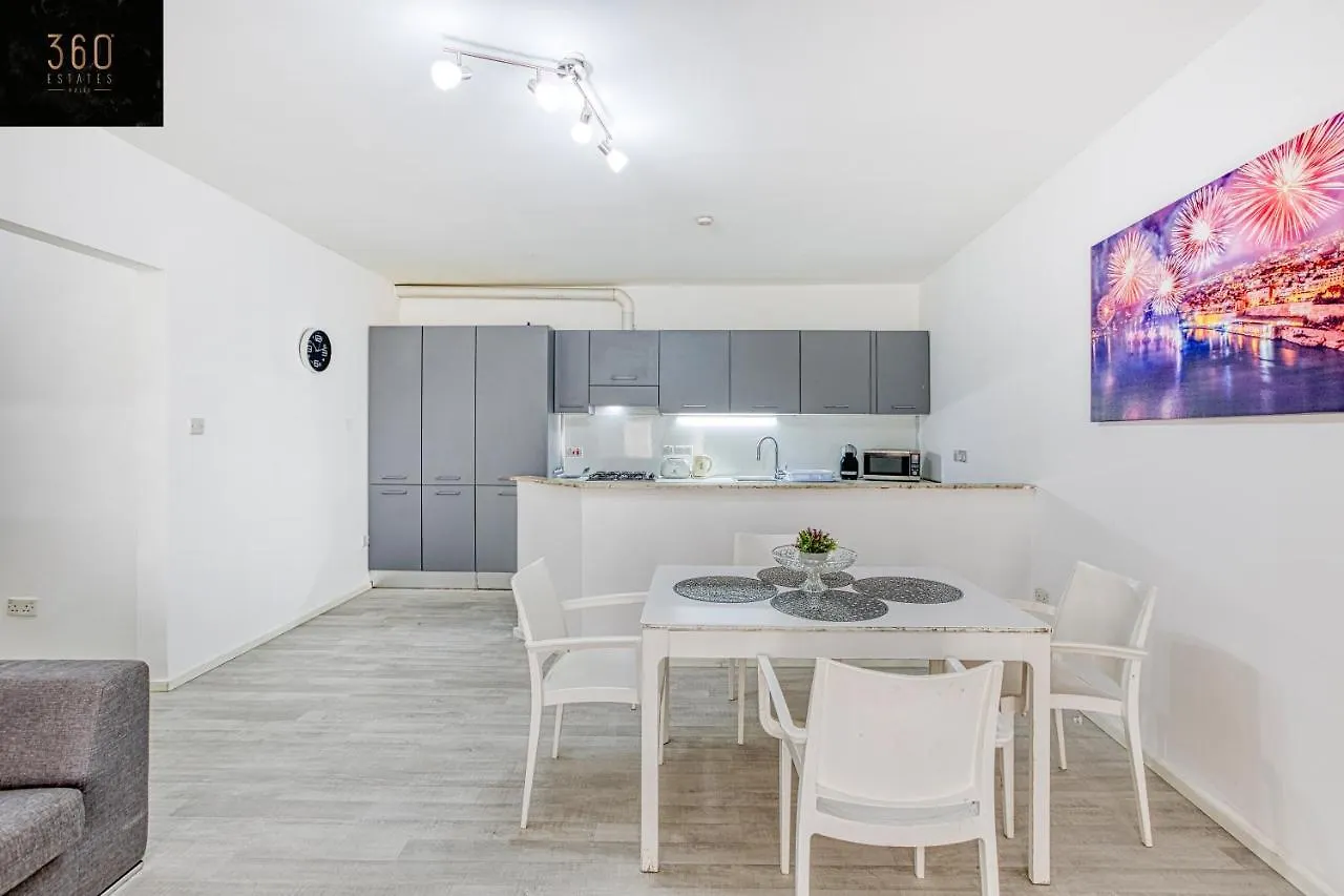 Beautiful & Modern 2Br Apartment In San Gwann By 360 Estates