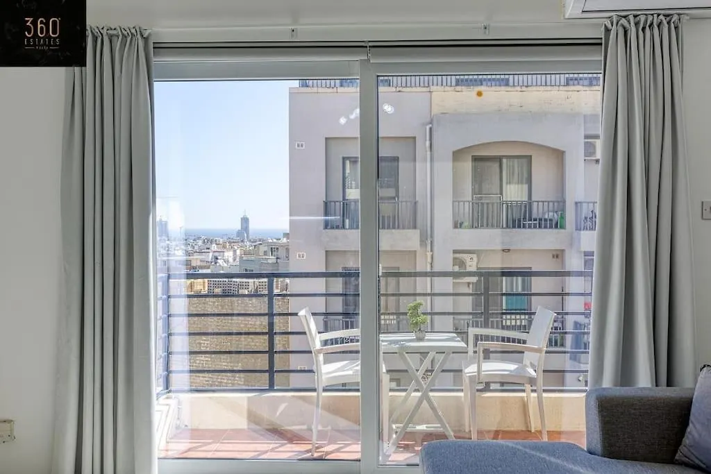 Beautiful & Modern 2Br Apartment In San Gwann By 360 Estates