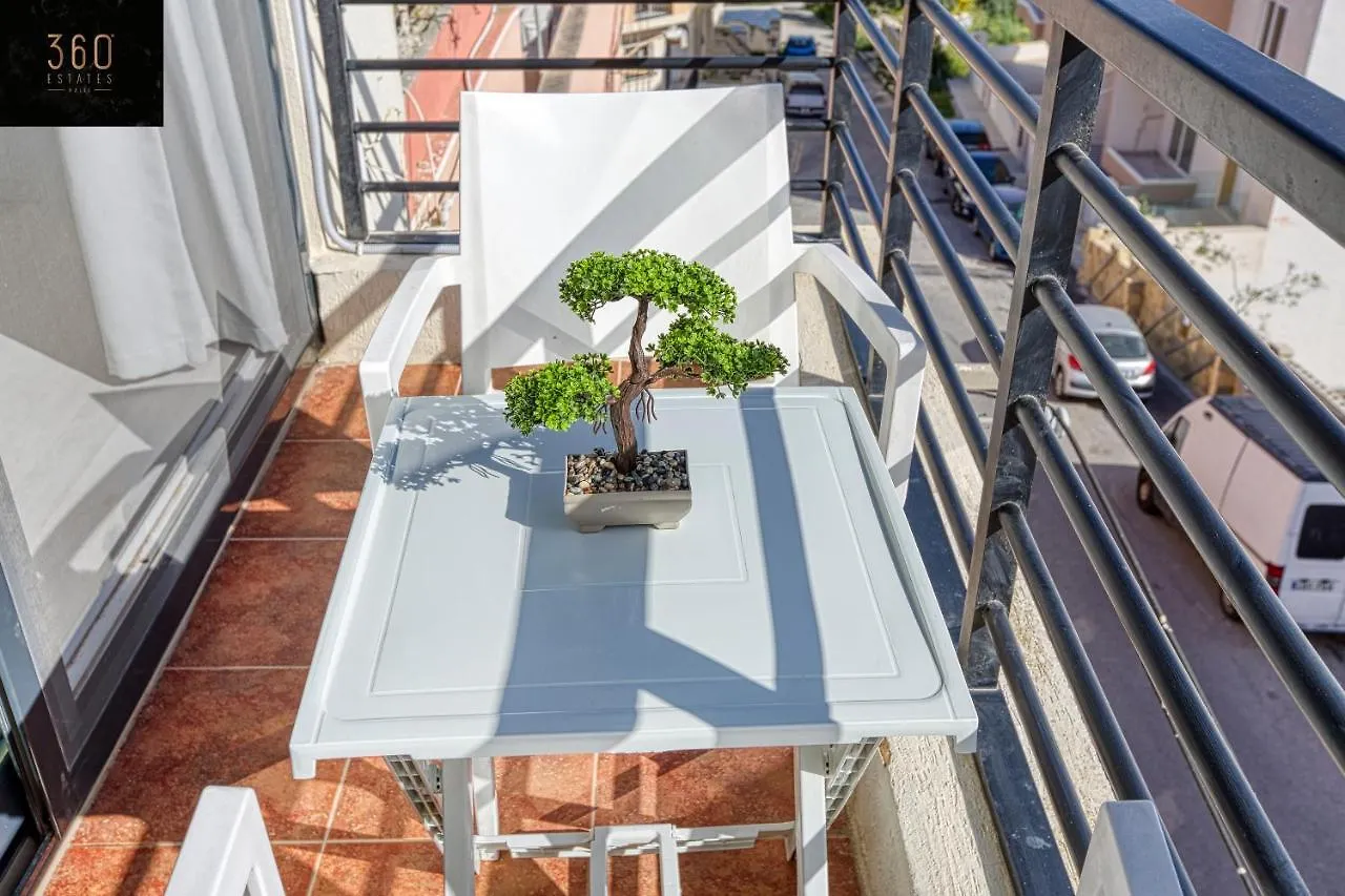 Beautiful & Modern 2Br Apartment In San Gwann By 360 Estates Malta
