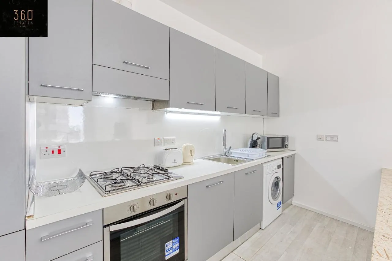 Beautiful & Modern 2Br Apartment In San Gwann By 360 Estates