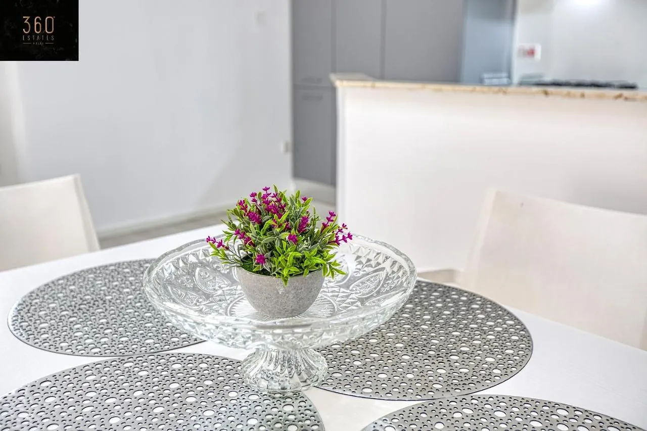 Beautiful & Modern 2Br Apartment In San Gwann By 360 Estates